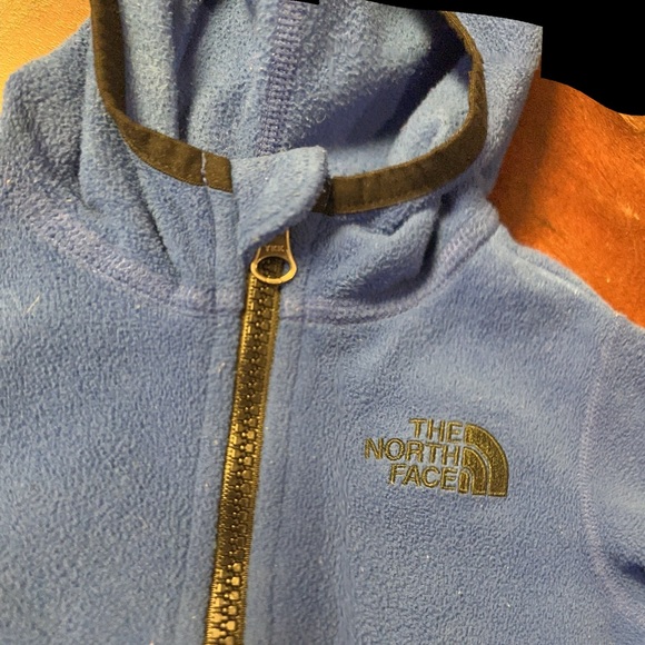 EUC North Face Fleece Jacket, Size 3-6 months. Blue - Picture 4 of 8
